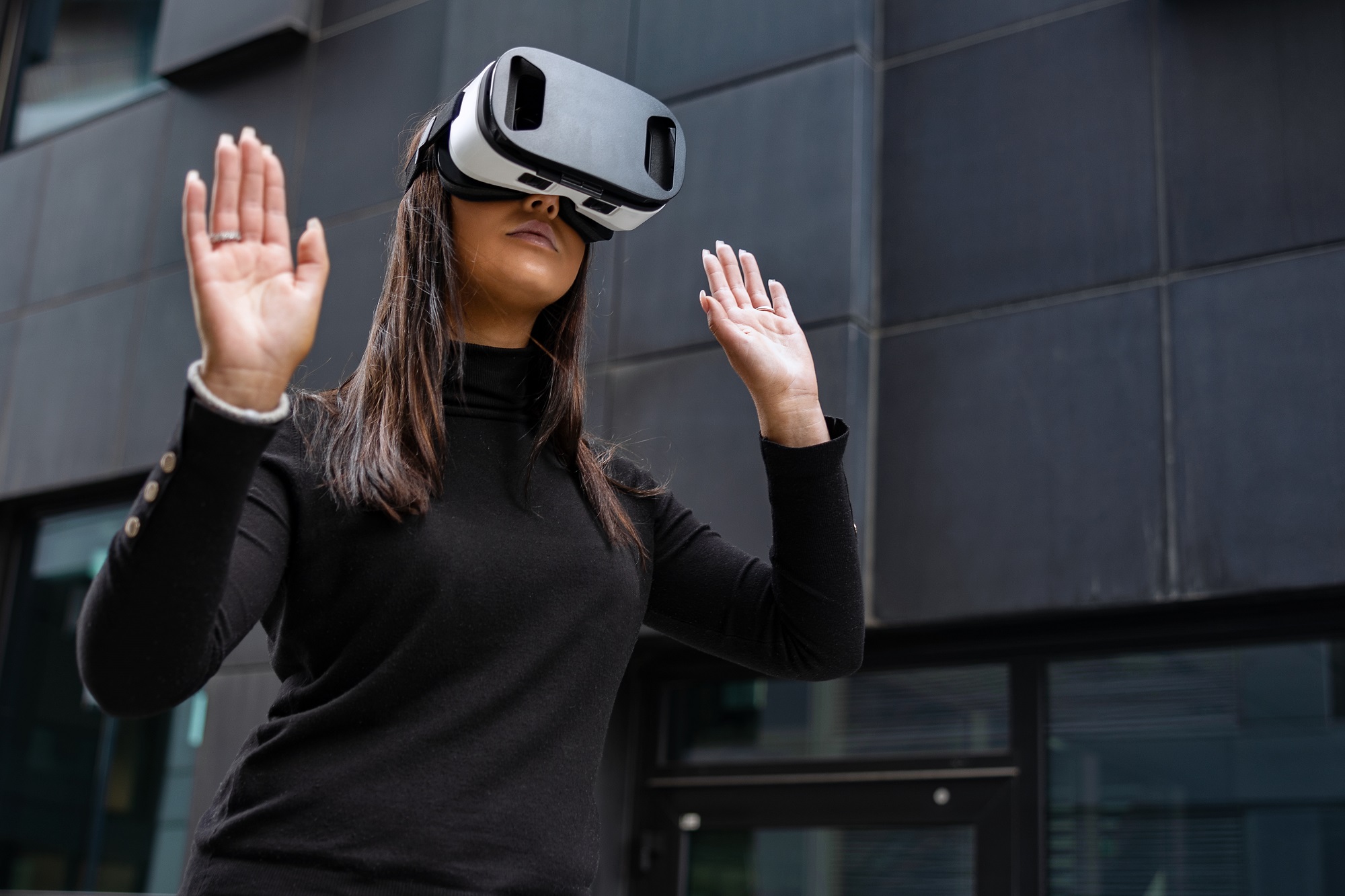 Woman wearing with virtual reality glasses
